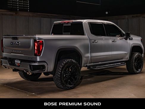 Used 2024 GMC Sierra 1500 AT4 w/ Technology Package AWD/4WD image 9