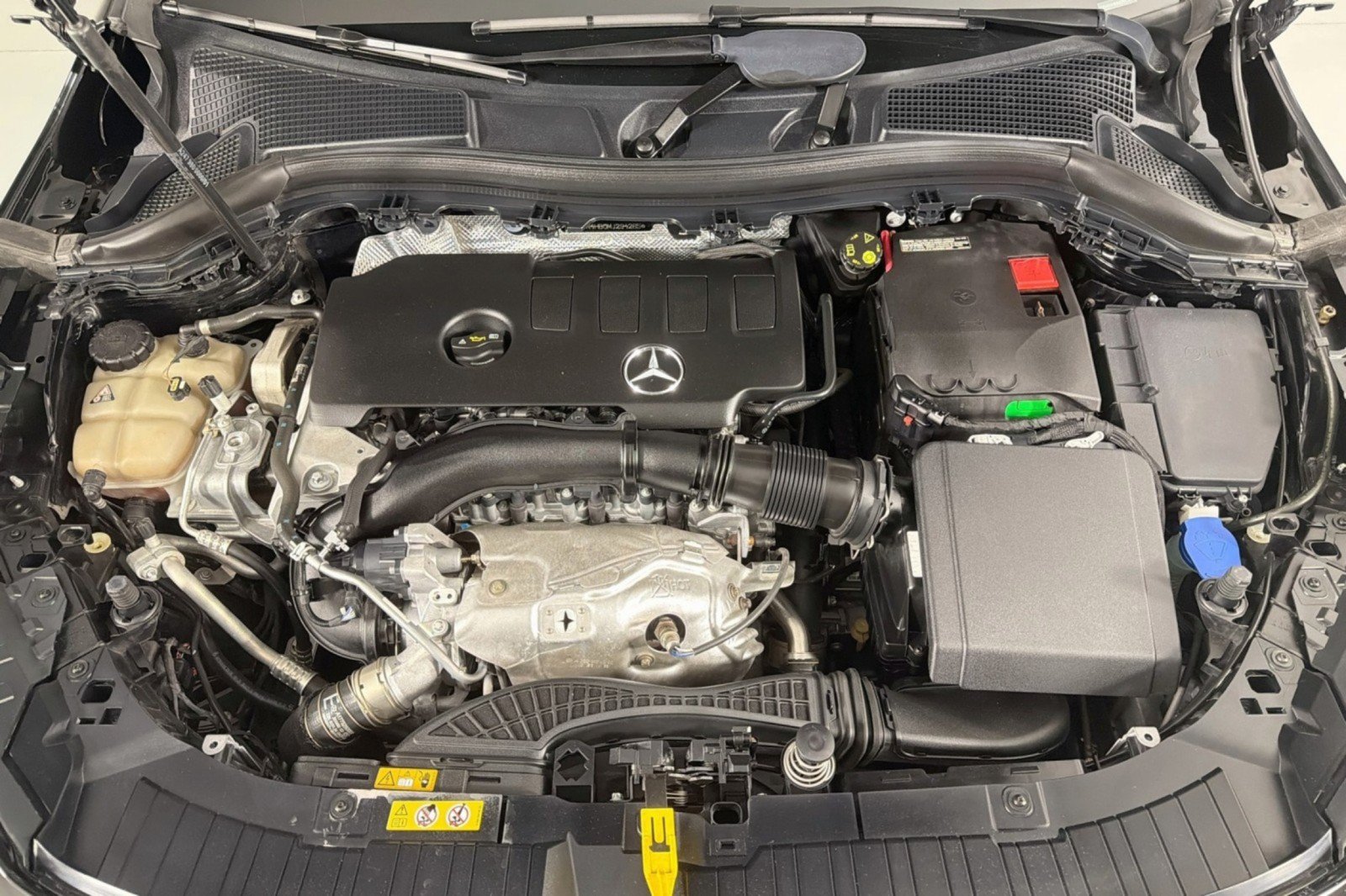 Certified 2021 Mercedes-Benz GLA 250 4MATIC w/ AMG Line Exterior image 10