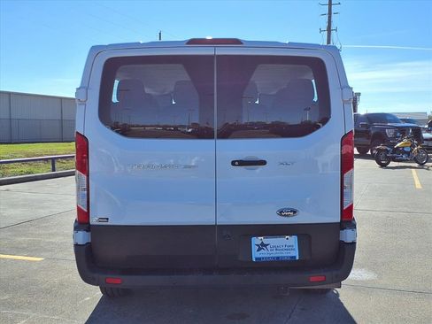 Used 2021 Ford Transit 350 XLT image 5