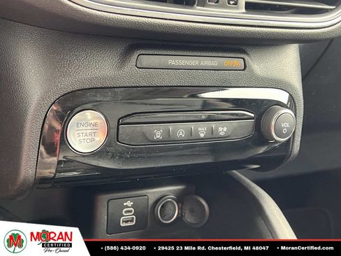 Used 2025 Ford Escape Platinum AWD/4WD image 22