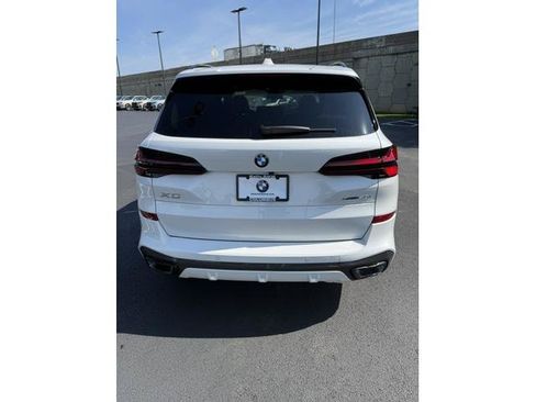 Used 2026 BMW X5 xDrive40i w/ M Sport Package AWD/4WD image 4