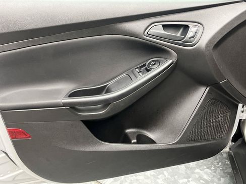 Used 2016 Ford Focus S FWD image 6