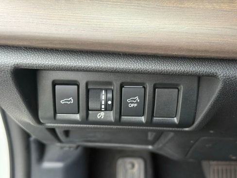 Used 2023 Subaru Outback Touring XT w/ Tech Package 3 image 9