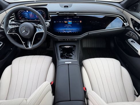 New 2026 Mercedes-Benz E 350 4MATIC Sedan image 12