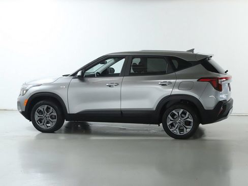 Used 2024 Kia Seltos LX AWD/4WD image 40