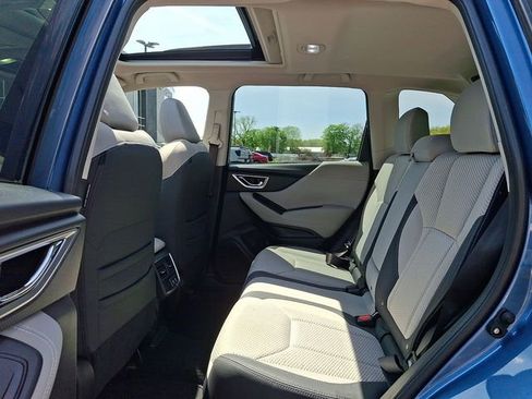 Certified 2022 Subaru Forester Premium AWD/4WD image 11
