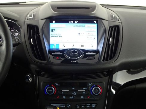 Used 2018 Ford Escape Titanium image 34