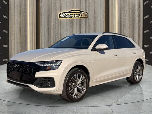 Used 2023 Audi Q8 Premium w/ Convenience Package image 3