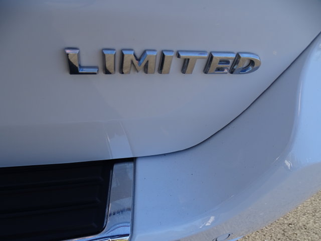 Used 2017 Jeep Grand Cherokee Limited AWD/4WD image 29