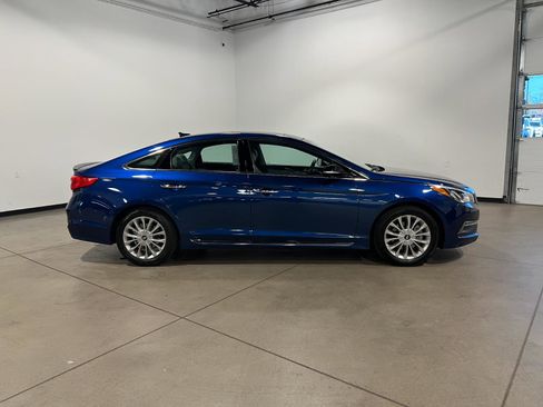 Used 2015 Hyundai Sonata Limited w/ Option Group 05 image 2