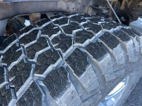 Used 2014 Ford F350 Lariat w/ Chrome Package image 3