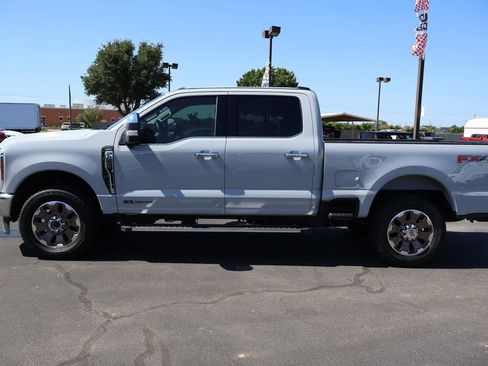 Used 2025 Ford F250 Lariat w/ Chrome Package AWD/4WD image 2