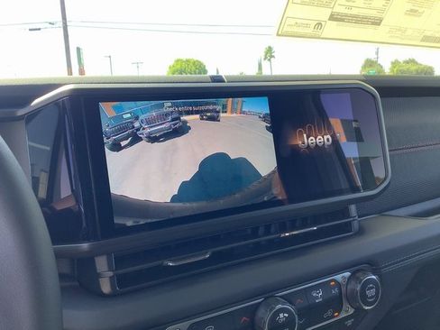 New 2025 Jeep Wrangler Rubicon w/ Xtreme 35 Tire Package image 19