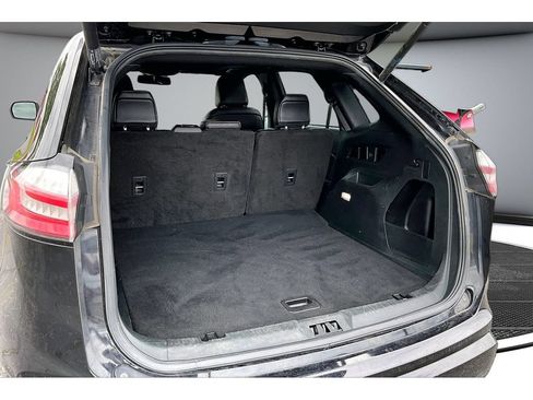 Used 2021 Ford Edge ST-Line w/ Class II Trailer Tow Package AWD/4WD image 36