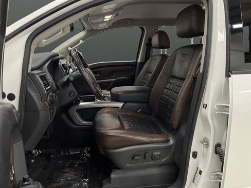 Used 2017 Nissan Titan Platinum Reserve AWD/4WD image 4