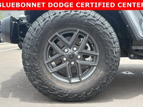 Used 2024 Jeep Gladiator Sport AWD/4WD image 20
