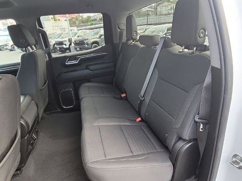 Used 2022 Chevrolet Silverado 1500 LT image 23