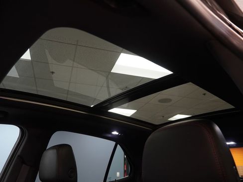 Certified 2023 Chevrolet Equinox RS w/ RS Leather Package FWD image 4