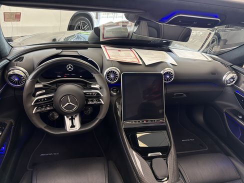 Used 2022 Mercedes-Benz SL 63 AMG 4MATIC image 10