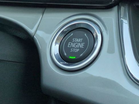 New 2026 Chevrolet Trax LT w/ LT Convenience Package image 25