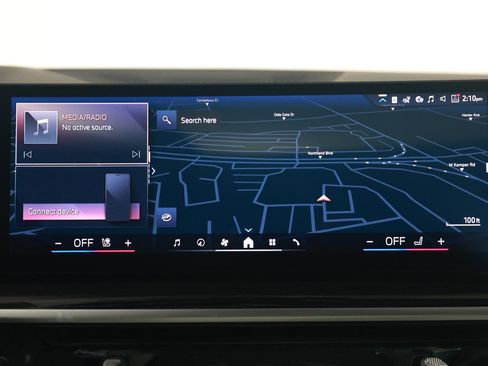 Used 2025 BMW X6 xDrive40i w/ Parking Assistance Package image 18