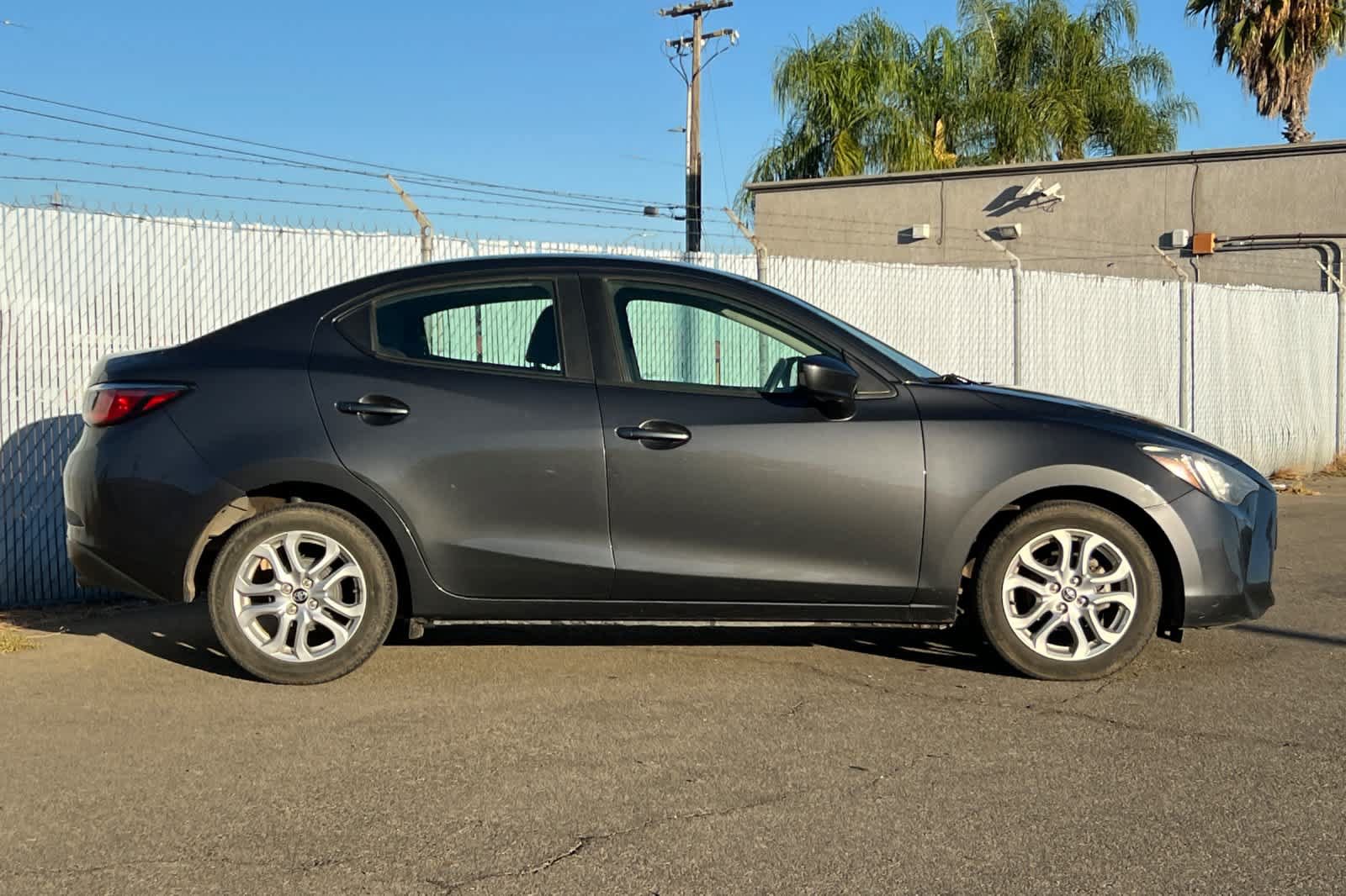 Certified 2018 Toyota Yaris iA FWD image 6