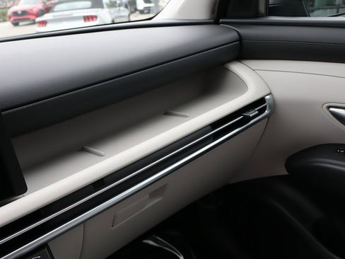 Used 2025 Hyundai Tucson SE image 29