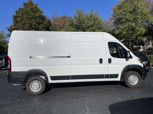 New 2026 RAM ProMaster 2500 w/ Convenience Group image 10