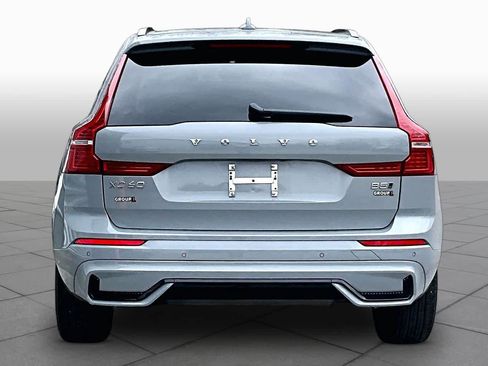 Used 2024 Volvo XC60 B5 Core w/ Climate Package AWD/4WD image 5