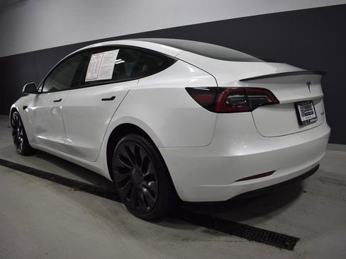 Used 2023 Tesla Model 3 Performance image 3
