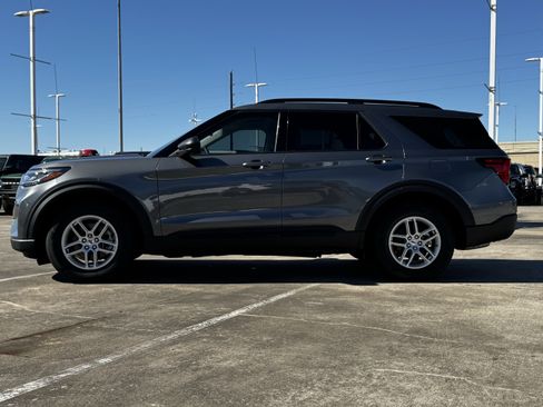 New 2026 Ford Explorer Active w/ Active Comfort Package image 7