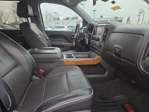 Used 2017 Chevrolet Silverado 1500 High Country image 25