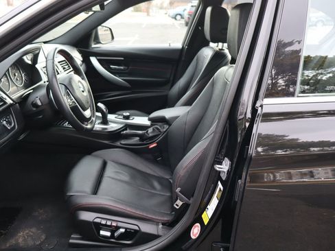 Used 2018 BMW 330i Sedan image 19