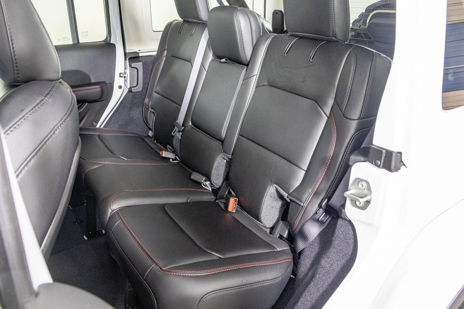 New 2027 Jeep Wrangler Unlimited Rubicon AWD/4WD image 35