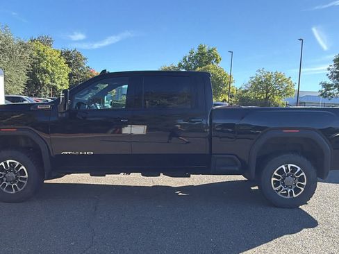 Used 2024 GMC Sierra 2500 AT4 w/ Max Trailering Package AWD/4WD image 8