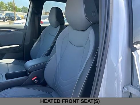 Used 2025 Volkswagen Tiguan SE R-Line AWD/4WD image 20