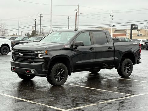 Used 2021 Chevrolet Silverado 1500 LT Trail Boss w/ Convenience Package II image 7