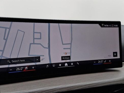 Used 2025 BMW i4 xDrive40i w/ Parking Assistance Package image 19