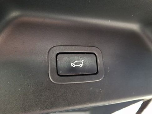 Used 2017 Land Rover Range Rover Long Wheelbase Supercharged AWD/4WD image 36