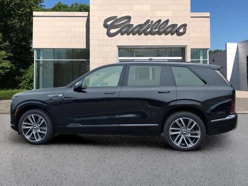 New 2027 Cadillac Vistiq Sport w/ LPO, Floor Liner Package AWD/4WD image 2