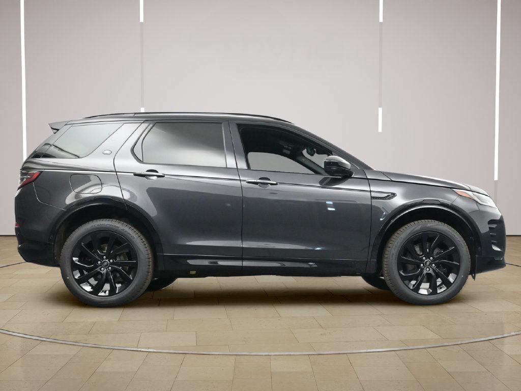 Used 2025 Land Rover Discovery Sport Dynamic SE AWD/4WD image 28
