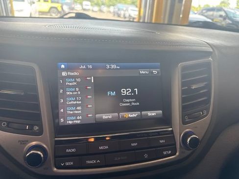 Used 2018 Hyundai Tucson SEL Plus AWD/4WD image 8