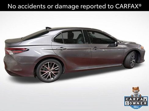 Certified 2022 Toyota Camry XLE w/ Navigation Package image 3