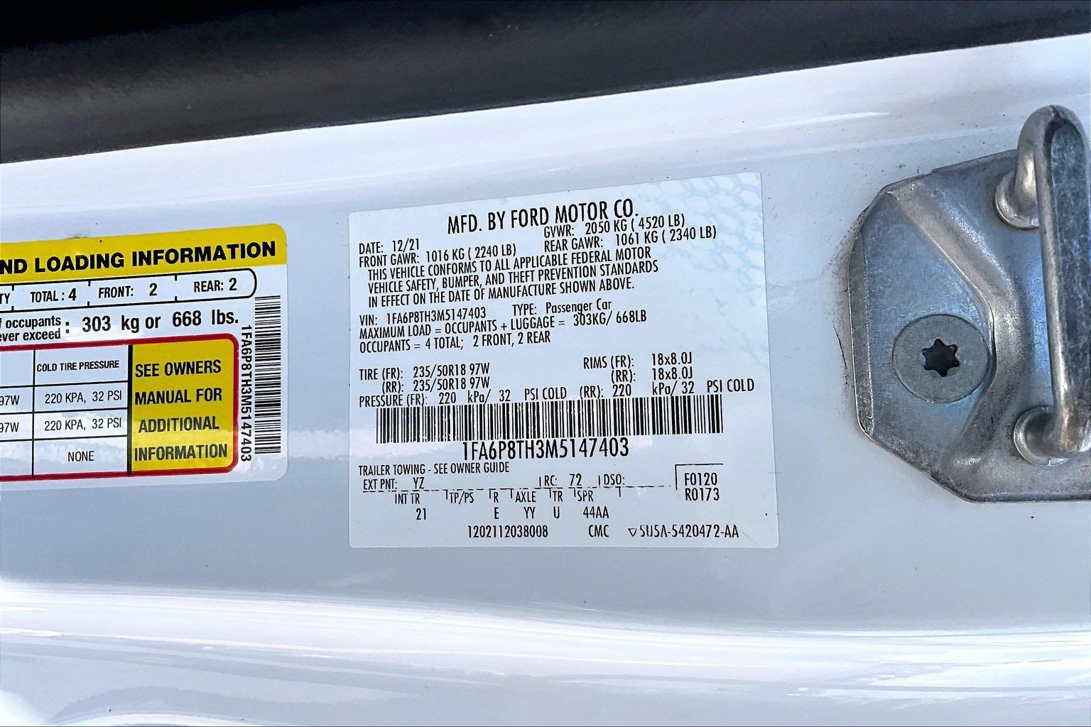 Used 2021 Ford Mustang Coupe w/ Equipment Group 101A RWD image 31