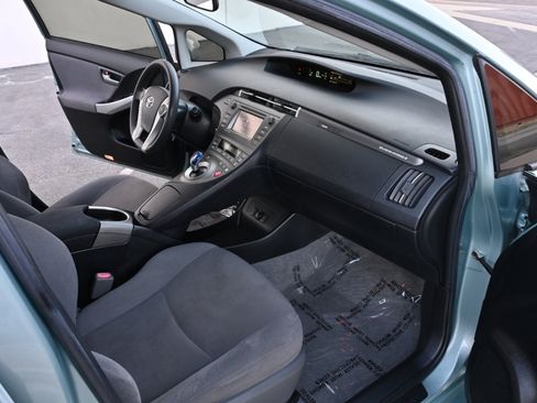 Used 2014 Toyota Prius Prime Plug-In Hybrid FWD image 13