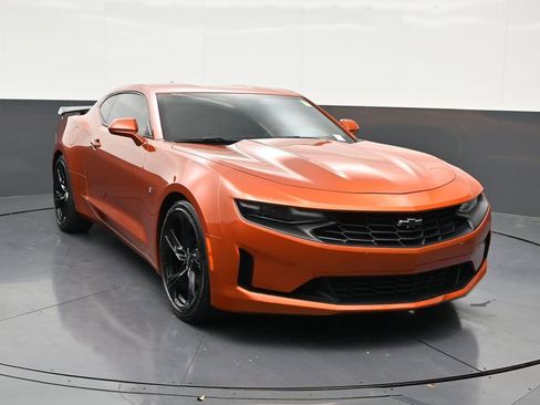 Used 2024 Chevrolet Camaro LT RWD image 8