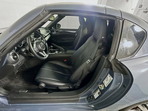 Used 2021 MAZDA MX-5 Miata RF Grand Touring RWD image 13