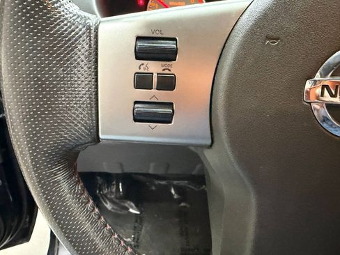 Used 2011 Nissan Xterra PRO-4X w/ Pro-4x Leather Pkg AWD/4WD image 23