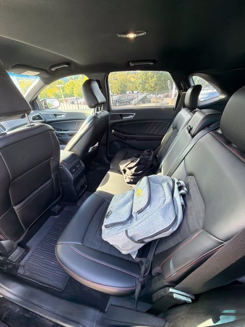 Used 2020 Ford Edge ST-Line w/ Cold Weather Package AWD/4WD image 12