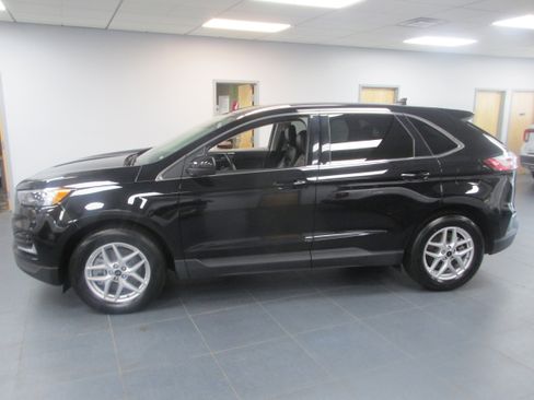 Used 2024 Ford Edge SEL AWD/4WD image 8